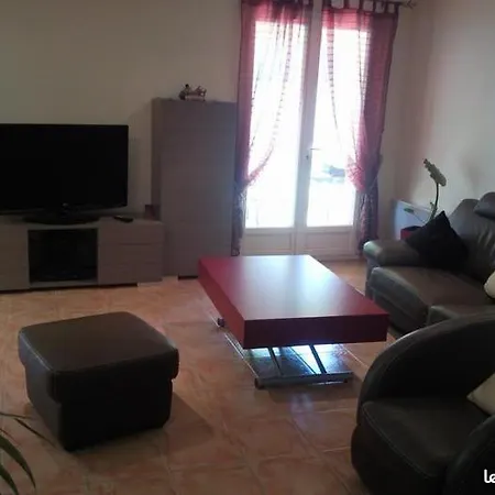 Climatisee De 2a 10 Personnes Piscine Privee 3km Apartment