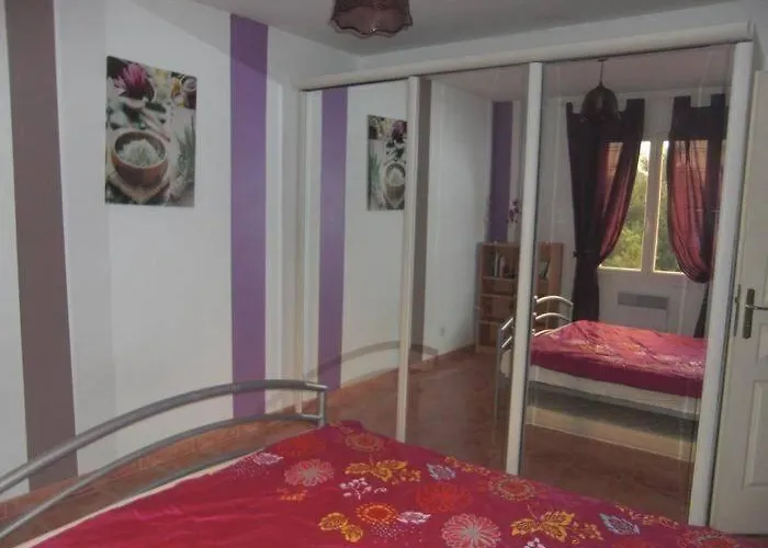 Climatisee De 2a 10 Personnes Piscine Privee 3km 아파트 히에레